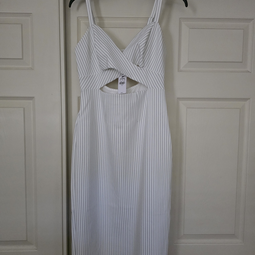 Elegant White Striped Dress
